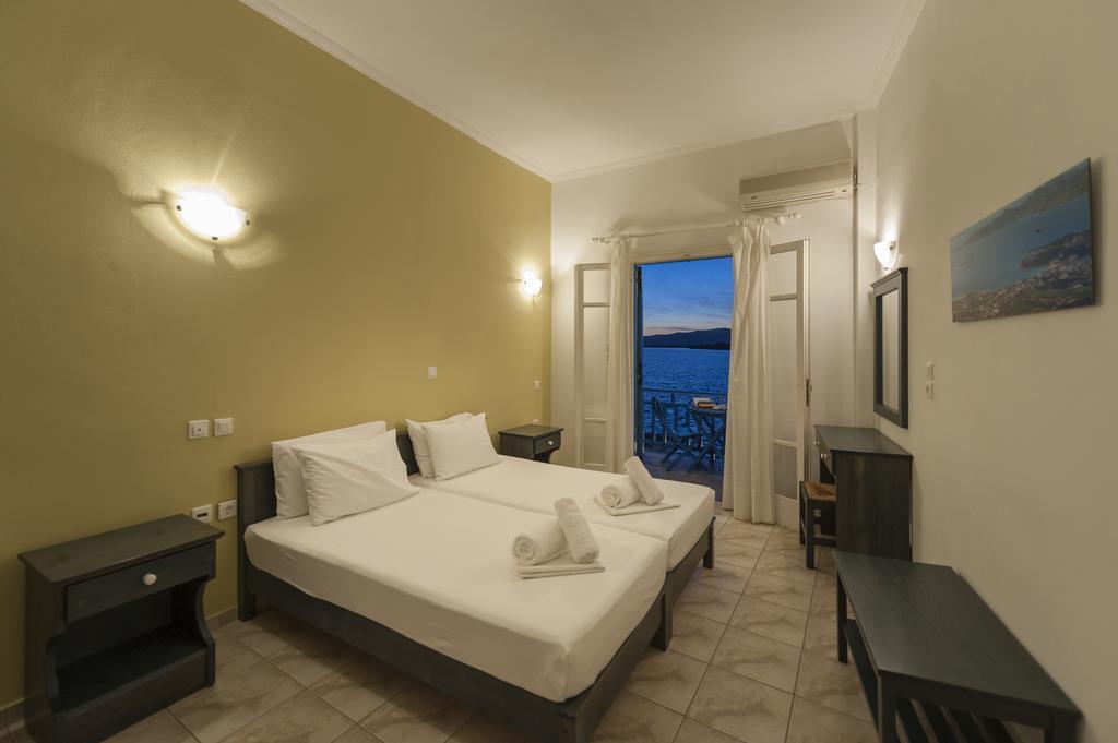 Angeliki Seaside Hotel Alikí Exteriér fotografie